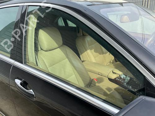 front-right-door-window-mercedes-benz-s-class-w221-v221-2005-2006-2007-2008-2009-2010-2011-2012-2013-39951411 main image