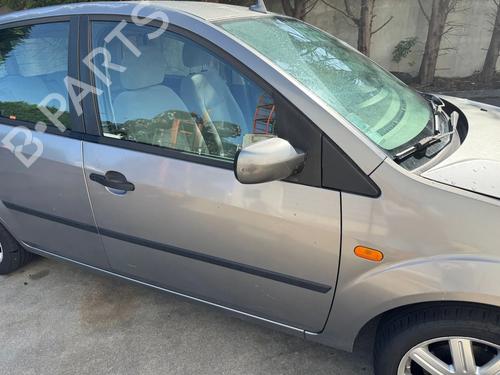 Porta frente direita Porta frente direita FORD FIESTA V (JH_, JD_) 1.4 16V (80 hp) 39989028 39989028