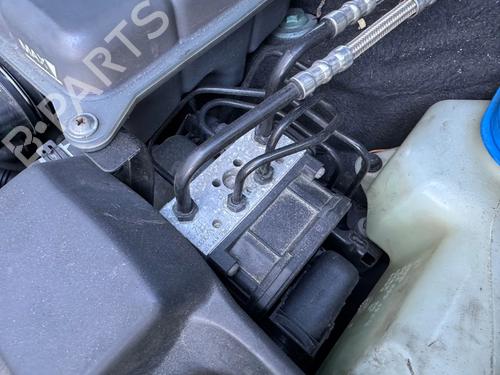 abs-pump-audi-a4-b6-8e2-2000-2001-2002-2003-2004-2005-40011679 main image