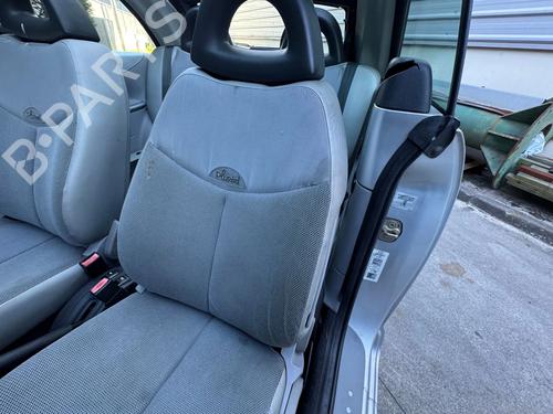 Used Left front seat Left front seat CITROËN C3 Pluriel (HB_) 1.4 (73 hp) 40011726 40011726