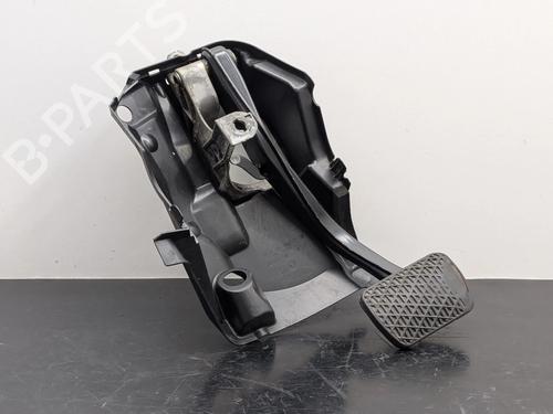 Used Break pedal Break pedal MERCEDES-BENZ CLS (C219) CLS 320 CDI (219.322) (224 hp) 40064923 40064923