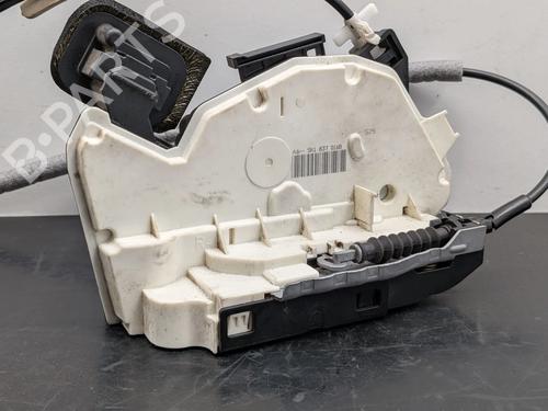Used Front right lock Front right lock VW GOLF VI (5K1) 2.0 TDI (140 hp) 40089613 40089613