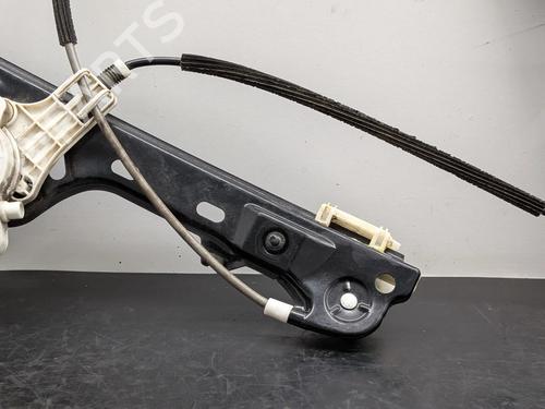 Front left window mechanism BMW 1 (E87) 118 d | BP40187230C22 - Image 4