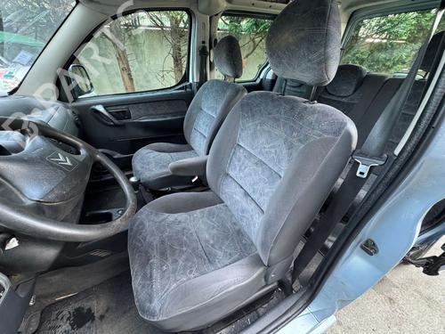 Used Left front seat Left front seat CITROËN BERLINGO / BERLINGO FIRST MPV (MF_, GJK_, GFK_) 2.0 HDI 90 (MFRHY) (90 hp) 40199722 40199722