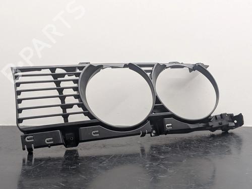 Used Headlight eyebrow Headlight eyebrow BMW 5 (E34) 524 td (115 hp) 40238404 40238404