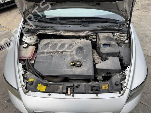 Used Engine Engine VOLVO S40 II (544) 2.0 CDI (133 hp) 40280774 40280774