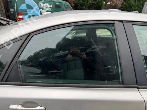 Used Rear right door window Rear right door window VOLVO S40 II (544) 2.0 CDI (133 hp) 40280761 40280761