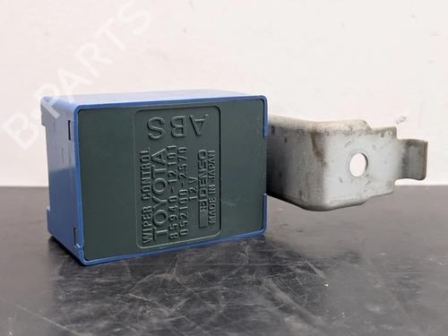 Used Switch Switch TOYOTA COROLLA Liftback (_E10_) 1.3 XLI (EE101_, EE101R) (88 hp) 40293983 40293983