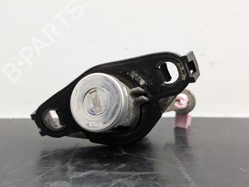 Used Other Other TOYOTA COROLLA (_E12_) 1.4 VVT-i (ZZE120_, ZZE120R) (97 hp) 40319854 40319854
