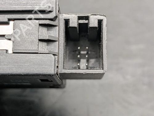 Warning switch AUDI Q5 (8RB) 3.0 TDI quattro | BP40463020I22 - Image 4