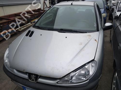 Caixa de fusíveis PEUGEOT 206 Hatchback (2A/C) 1.1 i | BP28181033E1 
