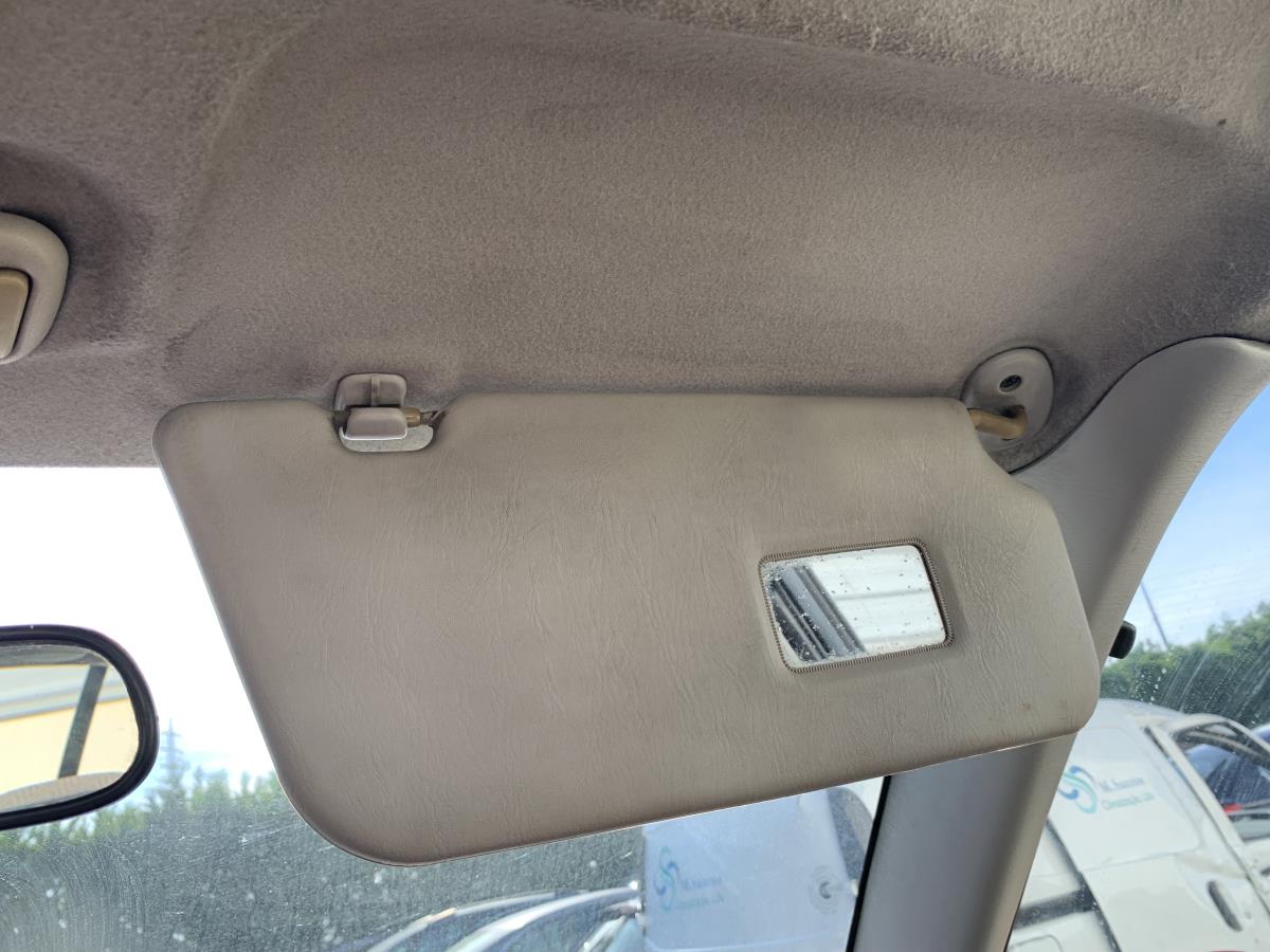 AEspares Visiera Parasole Lato Guida (RH) Colore Grigio Per Suzuki Swift 2a Gen (2004-2010) - Ricambio Compatibile 84801M74L00-6GS