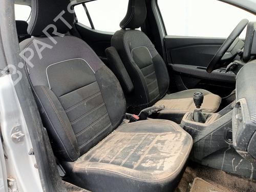 Engine control unit (ECU) DACIA SANDERO III  | BP22704735M57 