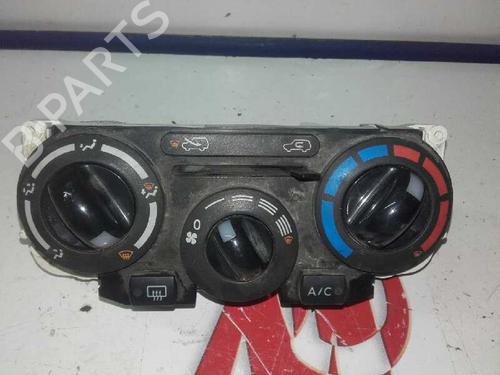 Used Climate control NISSAN MICRA III (K12) 1.5 dCi (65 hp) 12638733