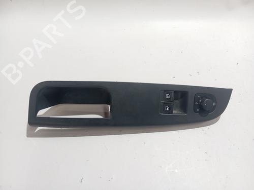 Used Left front window switch VW GOLF V (1K1) [2003-2010]  30561120