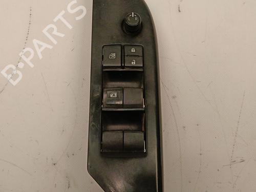 Left front window switch TOYOTA HILUX VIII Platform/Chassis (_N1_) | BP31832012I27