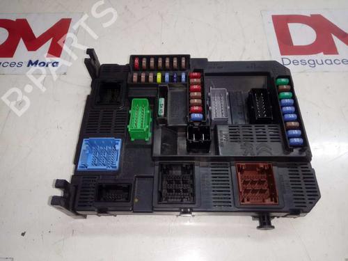 Used Fuse box PEUGEOT 308 II (LB_, LP_, LW_, LH_, L3_) [2013-2021]  12665488