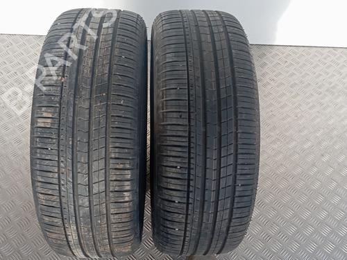 andre-toyota-c-hr-_x1_-2016-34165062 main image