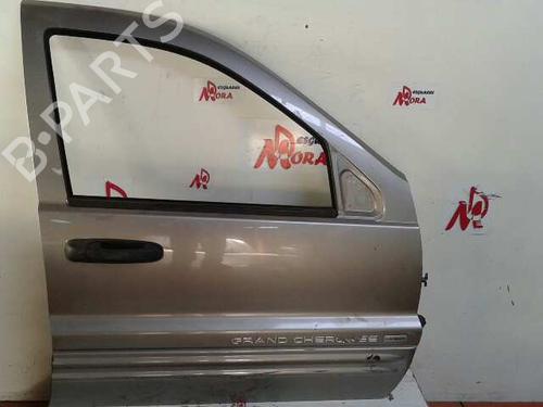 Used Right front door JEEP GRAND CHEROKEE II (WJ, WG) [1998-2005]  12641810