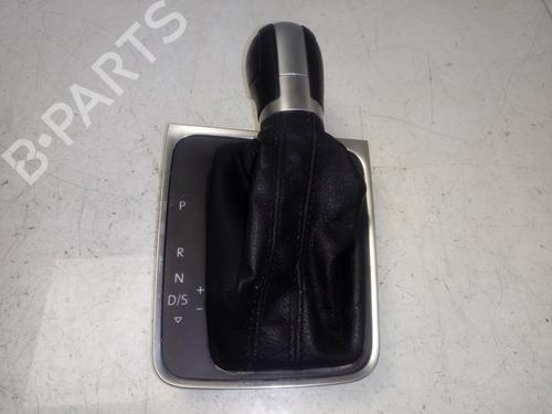 Used Shift knob VW GOLF VII (5G1, BQ1, BE1, BE2) [2012-2021]  30370015