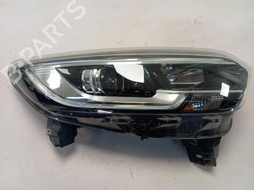 Used Right headlight RENAULT KADJAR (HA_, HL_) [2015-2026]  31879907