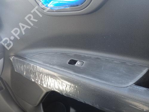 Used Right front window switch KIA RIO IV (YB, SC, FB) [2017-2025]  16982255