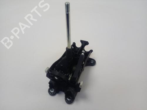 Used Gear lever FORD FIESTA VII (HJ, HF) 1.0 EcoBoost (101 hp) 18528813