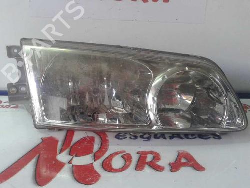 Used Right headlight HYUNDAI H-1 / STAREX Bus (A1) 2.5 TCi (101 hp) 12670280