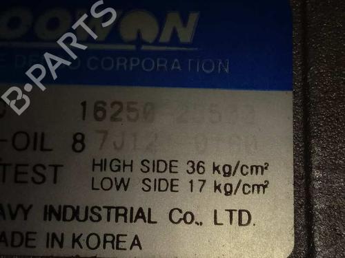 Used AC compressor KIA SORENTO I (JC) [2002-2011]  12668656