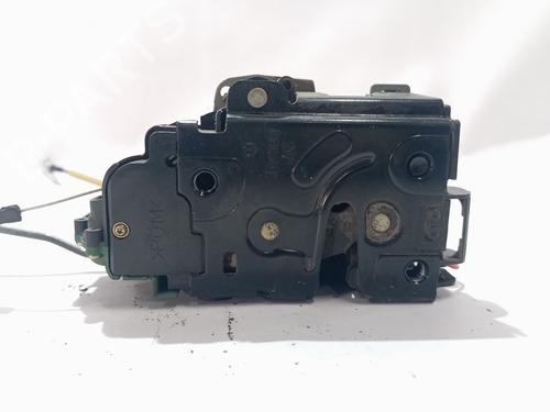 rear-right-lock-seat-leon-1m1-1999-2000-2001-2002-2003-2004-2005-2006-34212261 main image