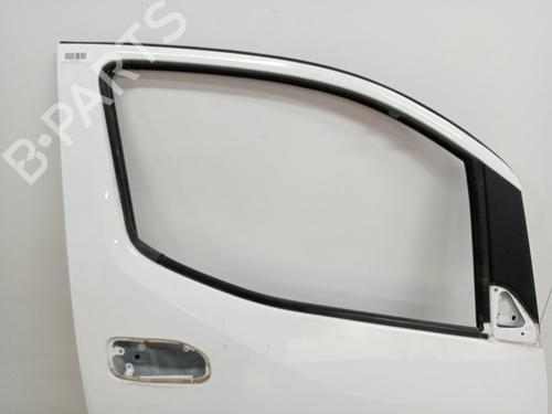 Right front door NISSAN NV200 / EVALIA Bus  | BP19063129C3 