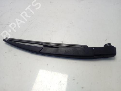 Used Rear windshield wiper arm RENAULT CAPTUR I (J5_, H5_) [2013-2025]  30372972