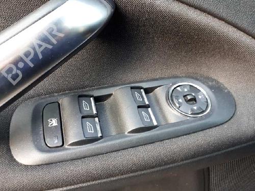 Used Left front window switch FORD MONDEO IV Turnier (BA7) 2.0 TDCi (140 hp) 16774018