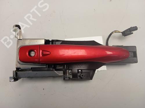 Used Front left exterior door handle RENAULT KADJAR (HA_, HL_) [2015-2025]  23502845