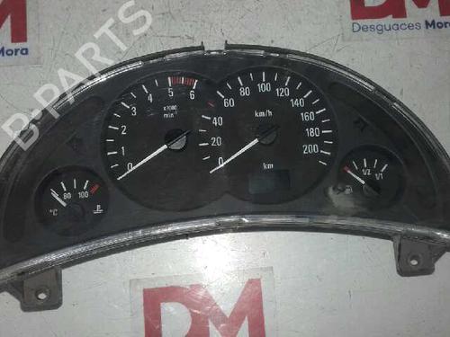 Used Instrument cluster OPEL COMBO Tour 1.7 DI 16V (65 hp) 15855139