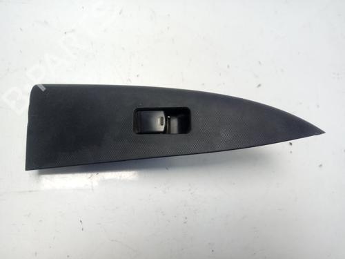 Used Right front window switch NISSAN NOTE (E11, NE11) 1.5 dCi (86 hp) 30371853