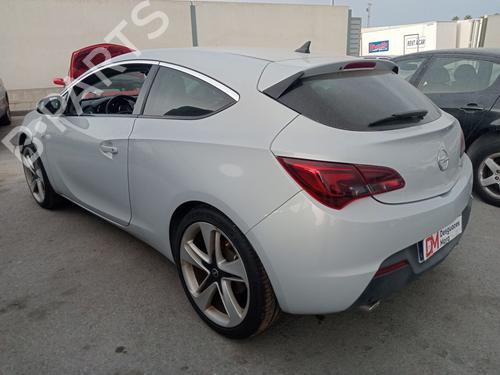Used Parts OPEL ASTRA J GTC 1.6 Turbo (08) 4932982