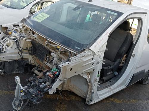 Sæde venstre fortil PEUGEOT RIFTER | BP23147020C15