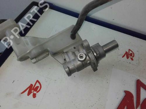 Brake master cylinder RENAULT KOLEOS I (HY_) 2.0 dCi 4x4 (HY0B) | BP16720319M77 