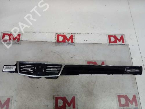 Used Air vent MERCEDES-BENZ E-CLASS (W212) E 350 CDI (212.025) (231 hp) 16730193
