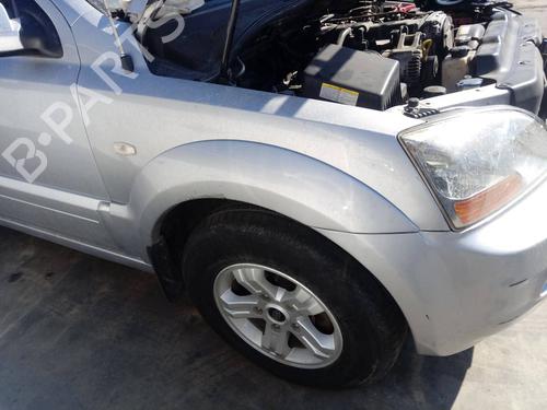 Used Right front fenders KIA SORENTO I (JC) 2.5 CRDi (170 hp) 12671033