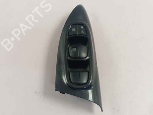 Used Left front window switch NISSAN JUKE (F15) [2010-2019]  32035013