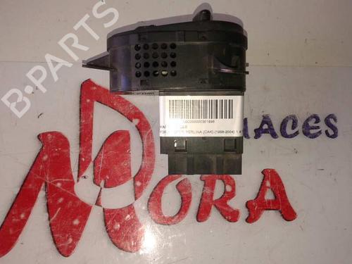 Used Headlight switch FORD FOCUS I (DAW, DBW) [1998-2009]  30369475