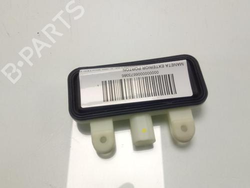 Used Tailgate handle MERCEDES-BENZ E-CLASS (W212) E 350 BlueTEC (212.026) (258 hp) 15850856