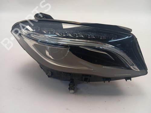 Right headlight MERCEDES-BENZ GLA-CLASS (X156) GLA 200 CDI / d (156.908) A1569061800 |