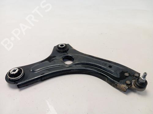 Used Right front suspension arm Right front suspension arm 37069683 37069683