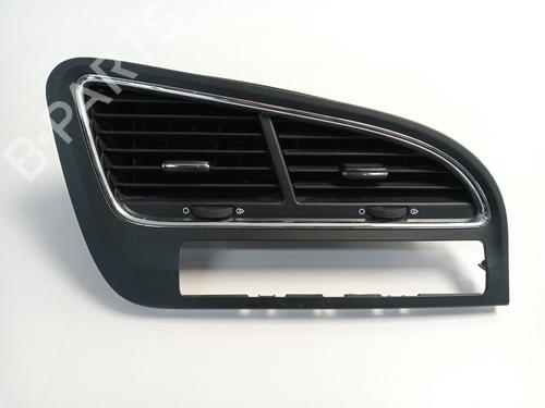 Used Air vent PEUGEOT 5008 (0U_, 0E_) 1.6 HDi (114 hp) 18656589