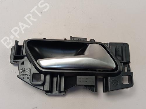 Used Front right interior door handle OPEL CORSA F (P2JO) [2019-2025]  30571362