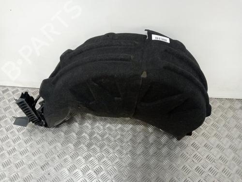 Used Wheel arch RENAULT MEGANE IV Hatchback (B9A/M/N_) 1.5 Blue dCi 95 (B9A2, B9A6) (95 hp) 16858061