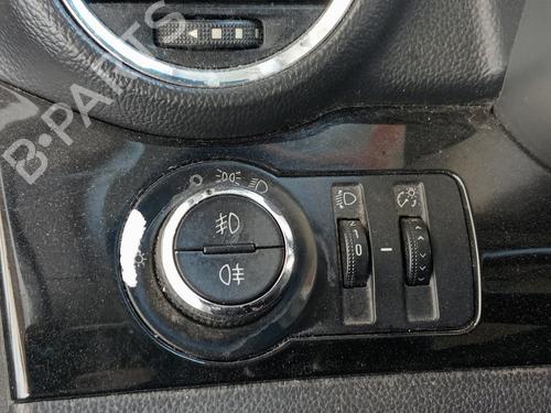 Left rear window switch CHEVROLET ORLANDO (J309) | BP30373678I29